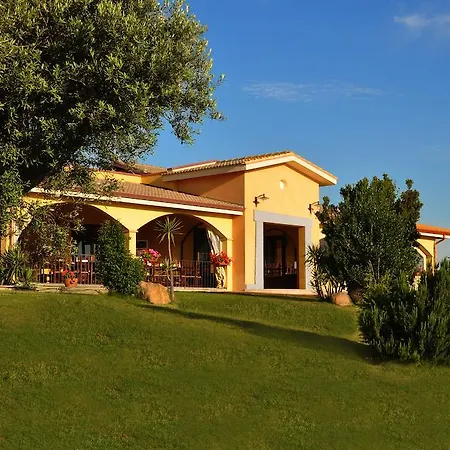 Hotel Ristorante Pizzeria Monte Arcosu 3*