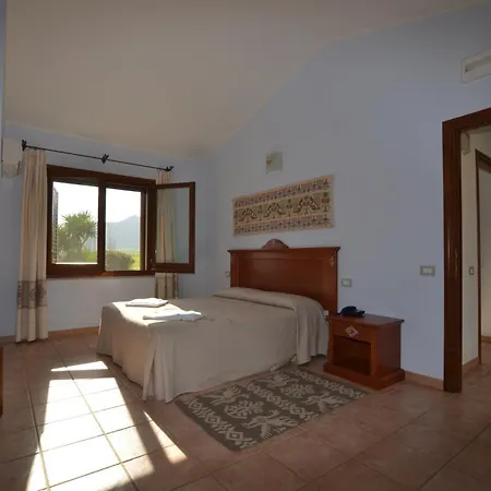 Hotel Ristorante Pizzeria Monte Arcosu 3*